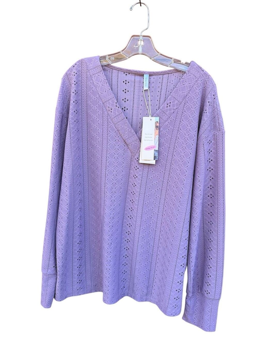 Dokotoo Women's Long Sleeve V-Neck Eyelet Embroidered Blouse Lavender Sz L NWT